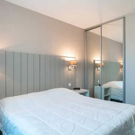 Les Thermes 404 - Appt Proche Avec Piscine Partagee 아파트 *